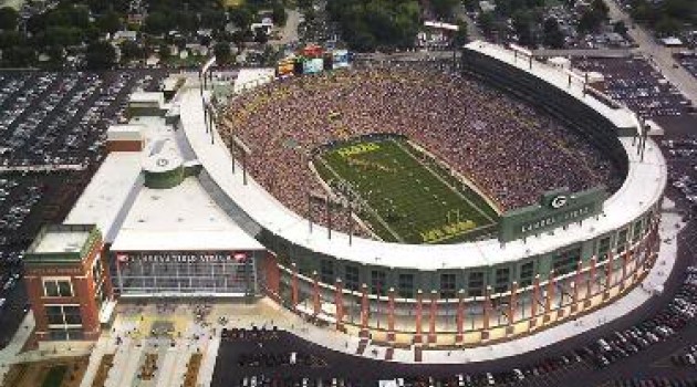 Green Bay Packers vs. Chicago Bears Football Game at Lambeau Field